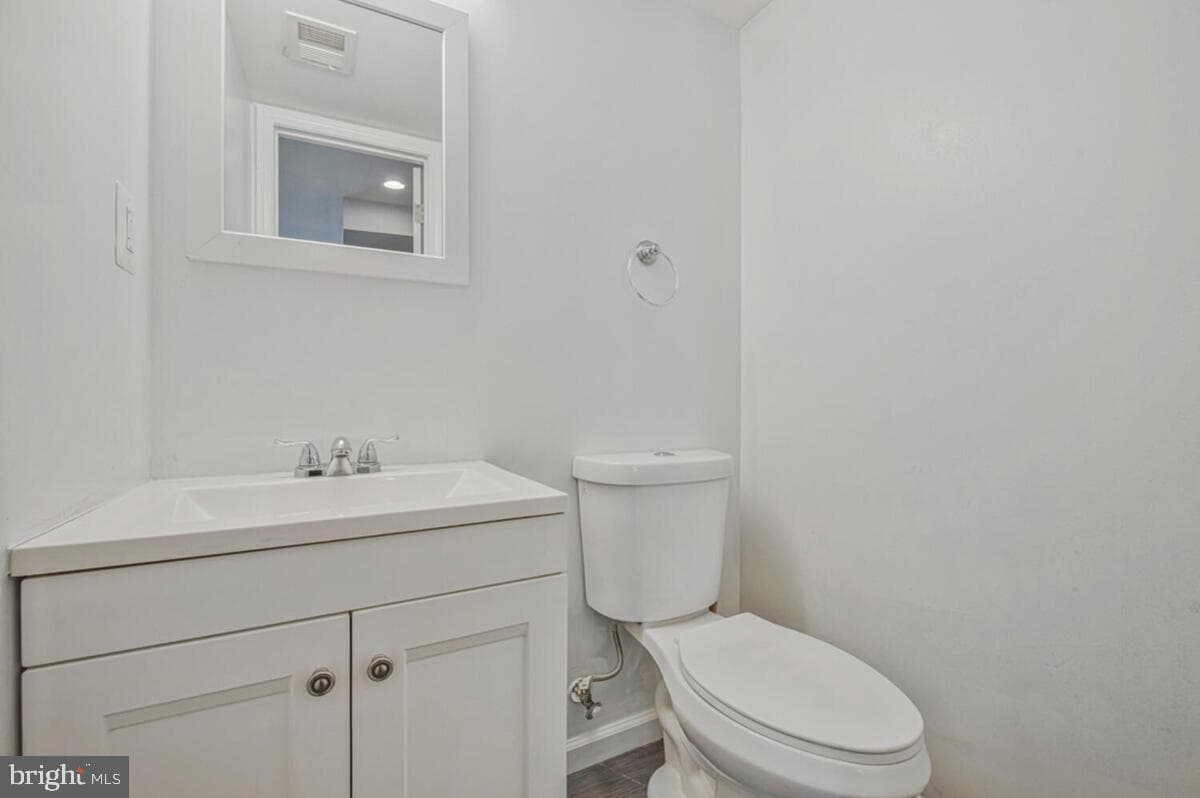 5318 Jay Street NE photo 22