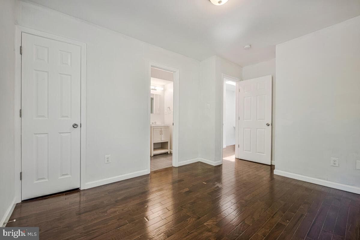 5318 Jay Street NE photo 26