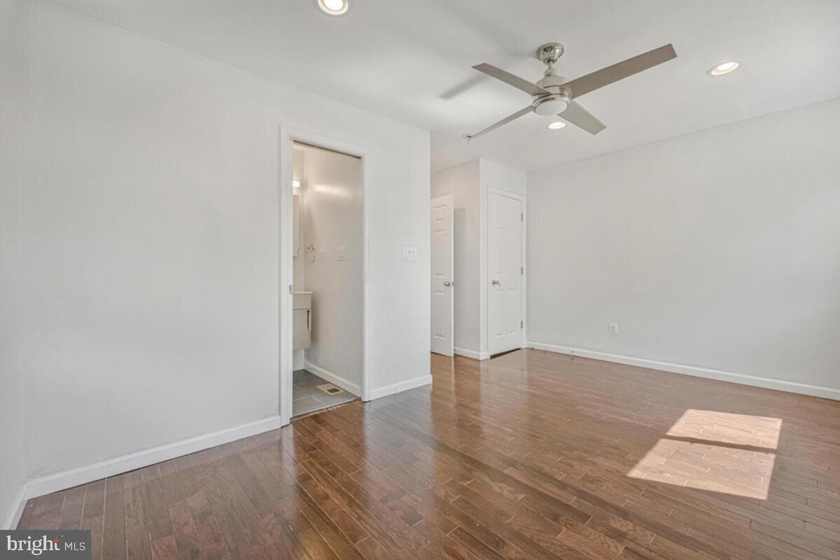 5318 Jay Street NE photo 29