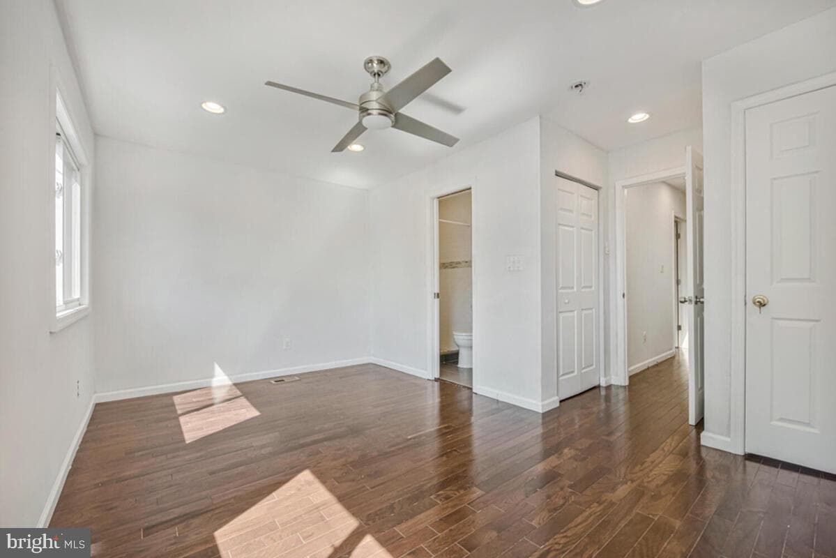 5318 Jay Street NE photo 30