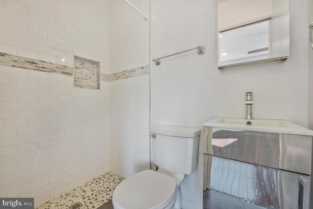 5318 Jay Street NE photo 31