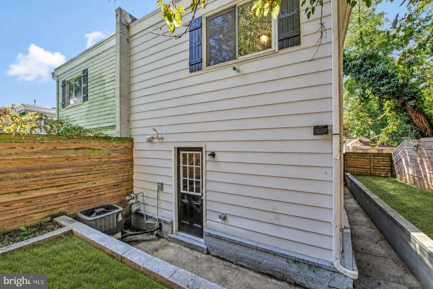 5318 Jay Street NE photo 33
