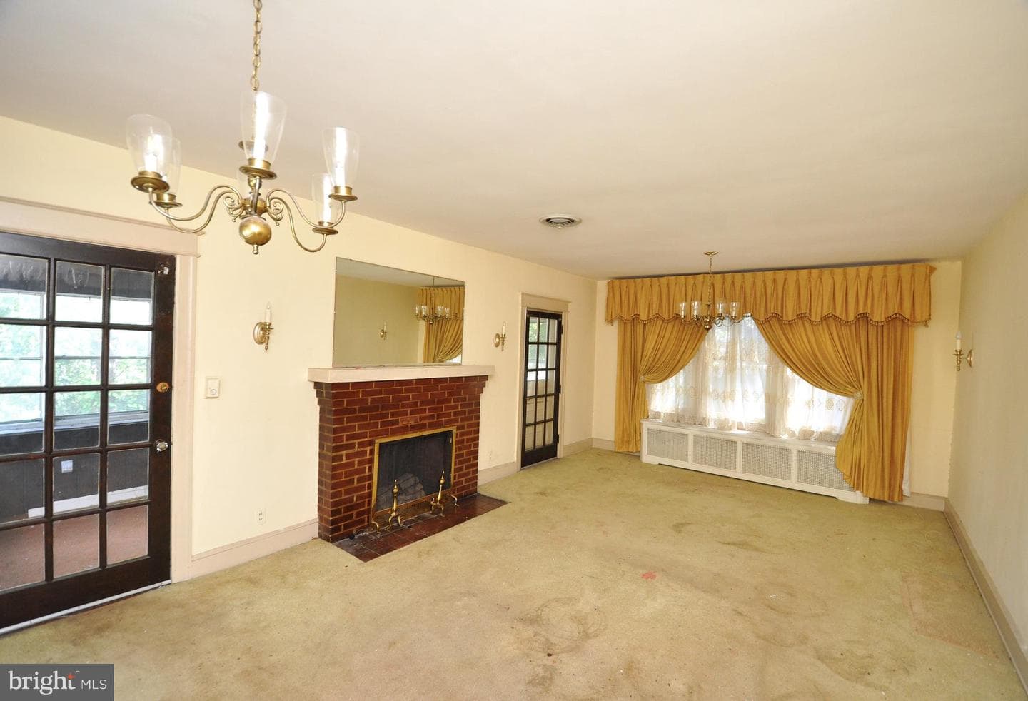1619 Evarts Street NE photo 5