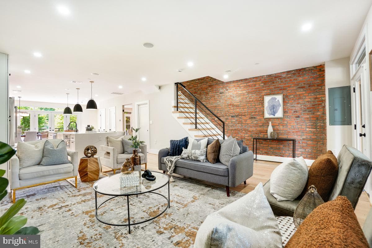 4214 14th Street NW photo 9