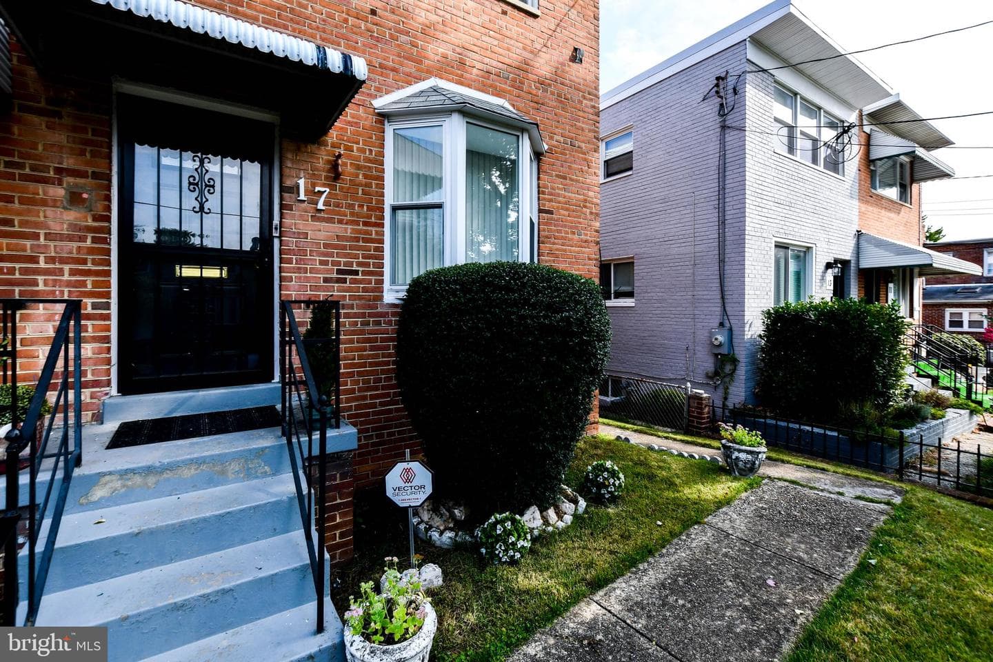 17 Tuckerman Street NW photo 4