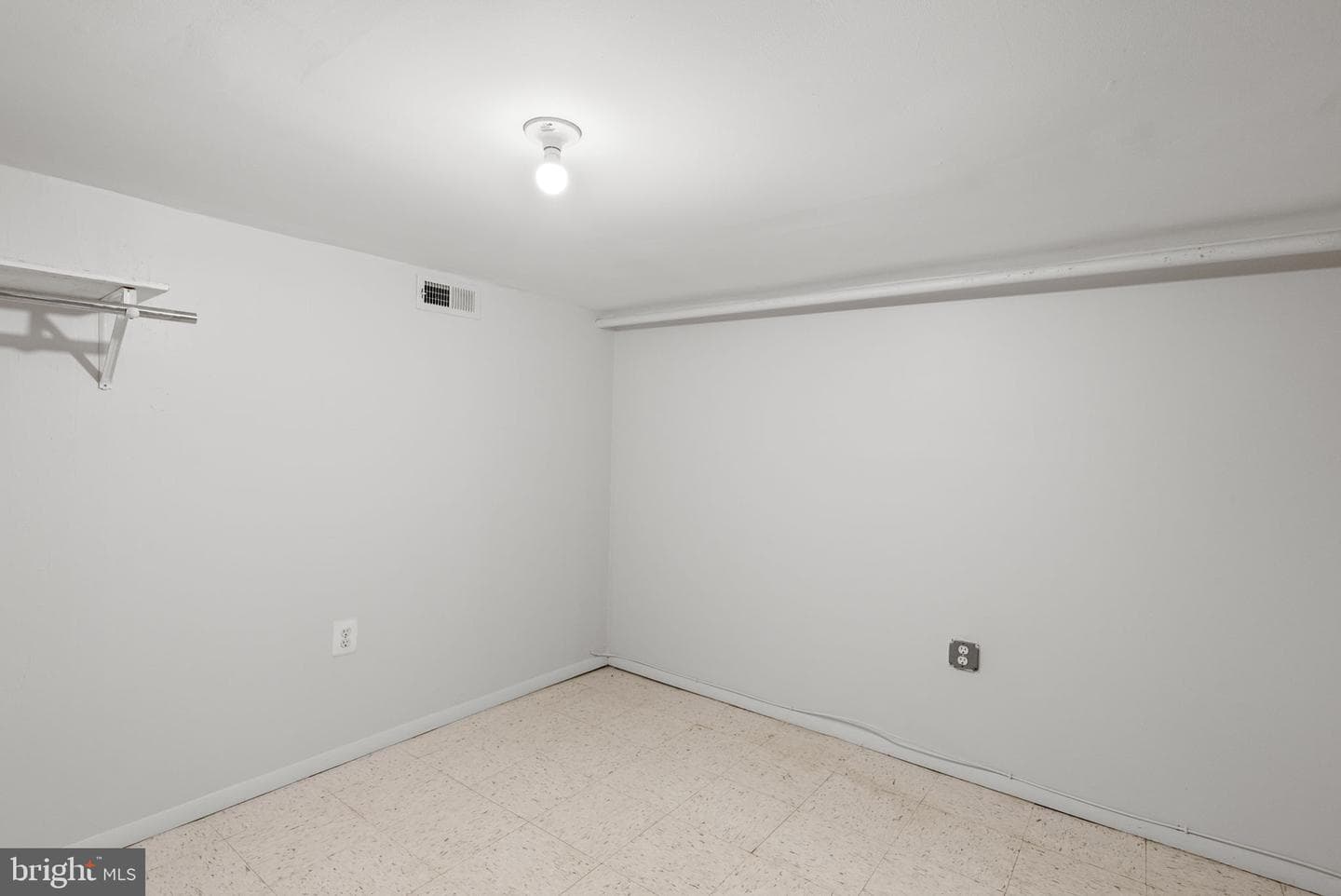 28 Sherman Circle NW photo 35