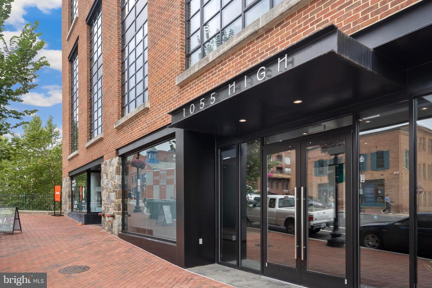 1055 Wisconsin Avenue NW #4e photo 4