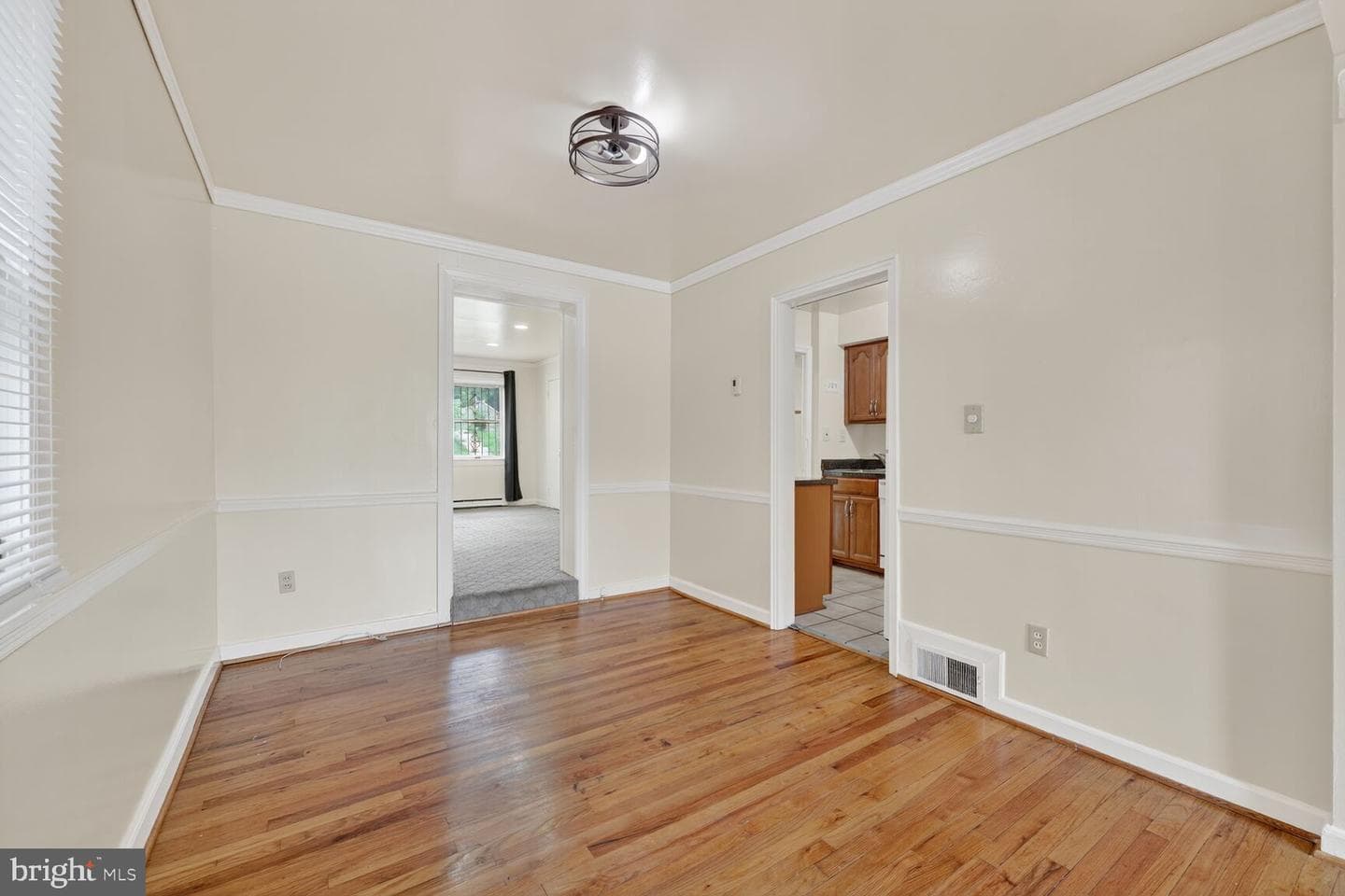 5720 5th Street NE photo 5
