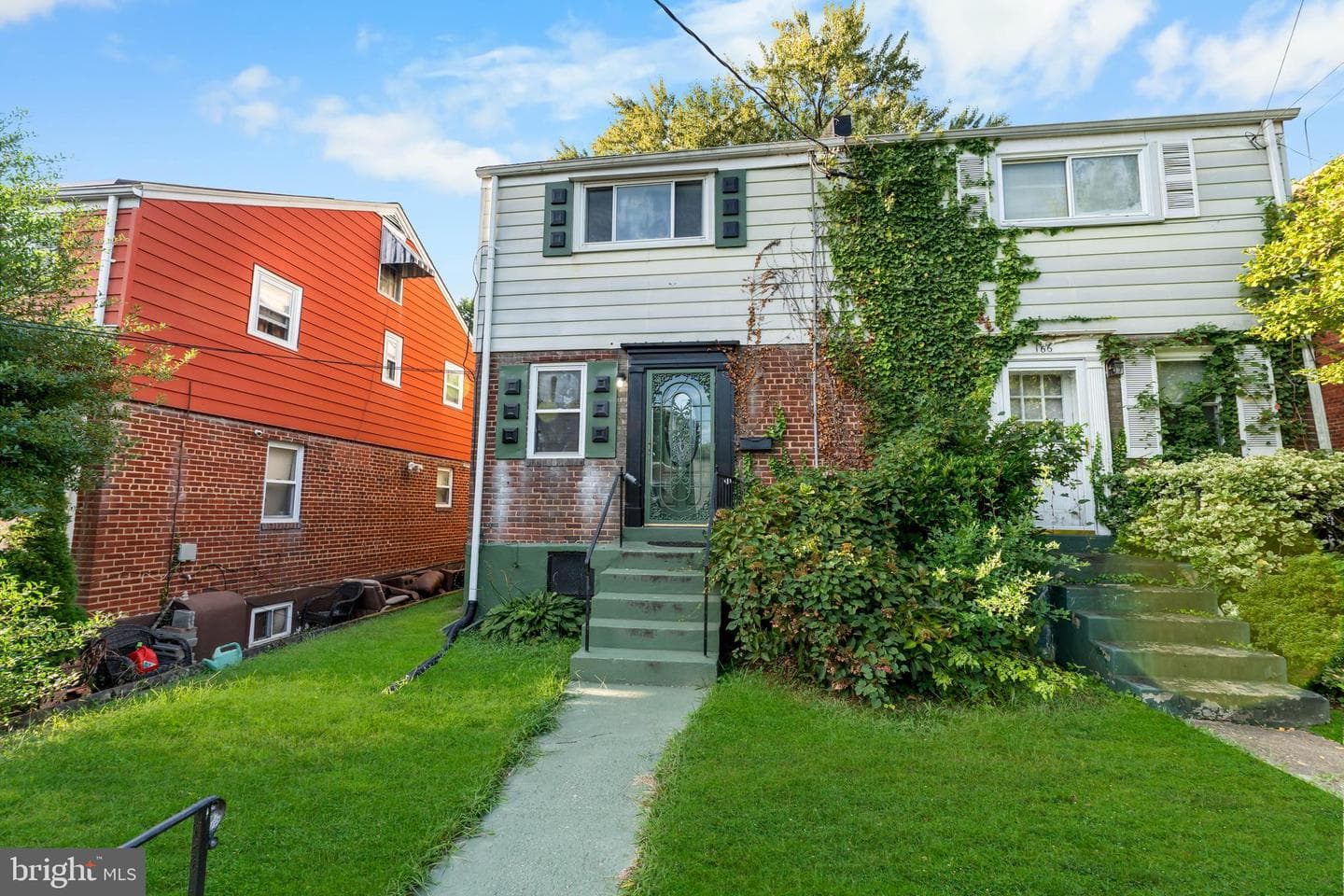 164 Elmira Street SW photo 3