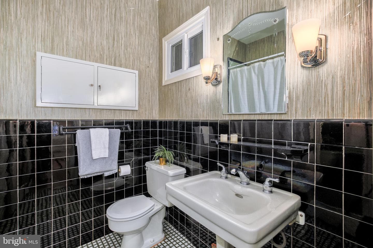 4000 Cathedral Avenue NW #144/145-B photo 29
