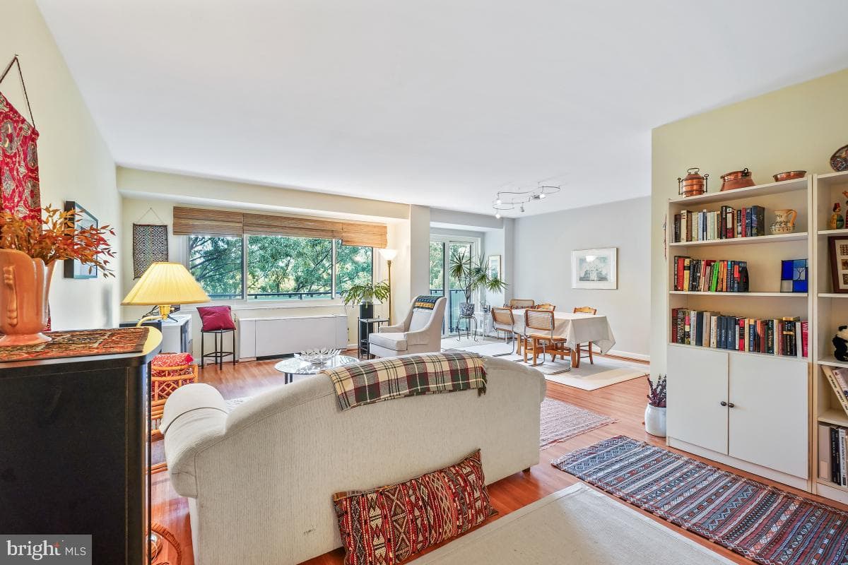 4201 Cathedral Avenue NW #913w photo 8