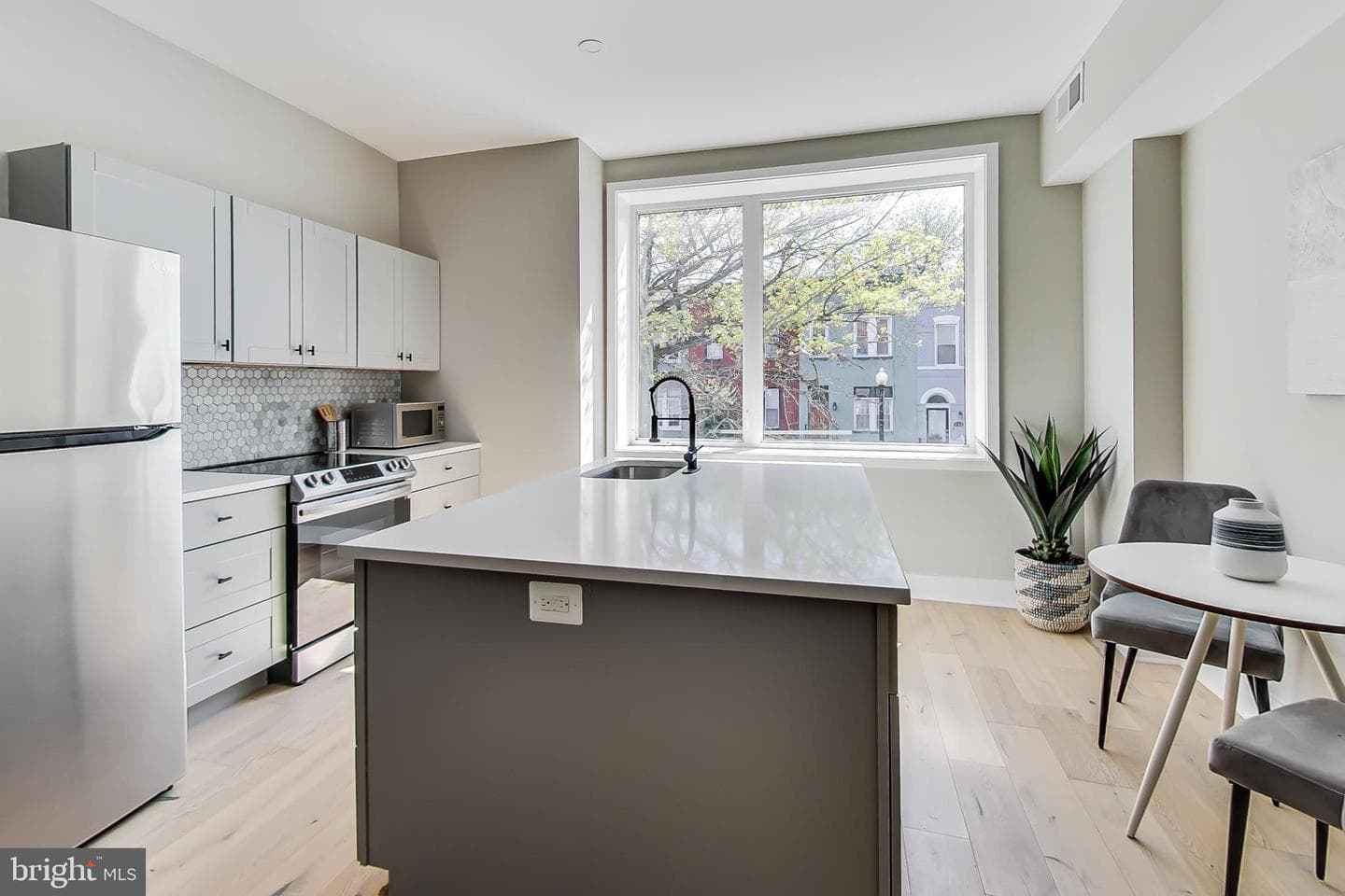 207 Florida Avenue NW #1 photo 6
