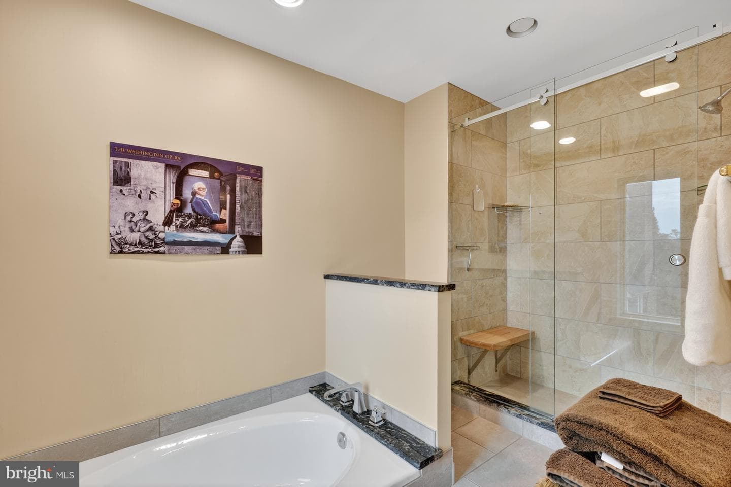4281 Embassy Park Drive NW photo 26