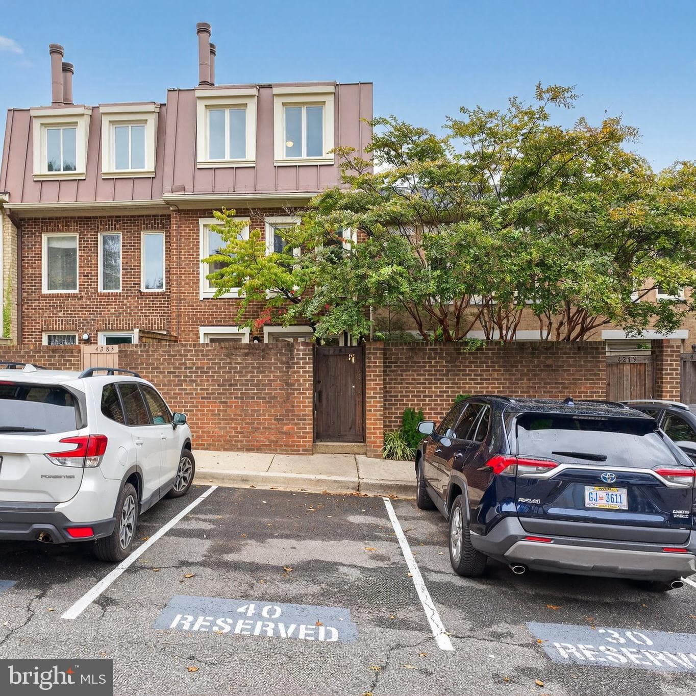 4281 Embassy Park Drive NW photo 42