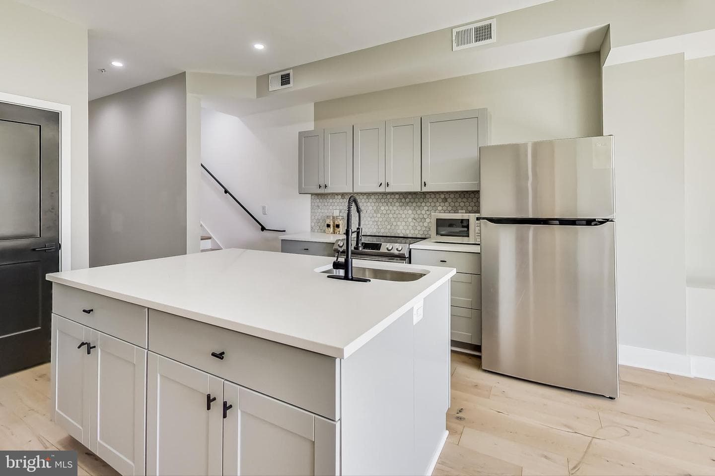 207 Florida Avenue NW #3 photo 8
