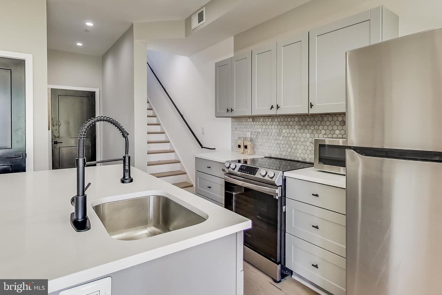 207 Florida Avenue NW #3 photo 9