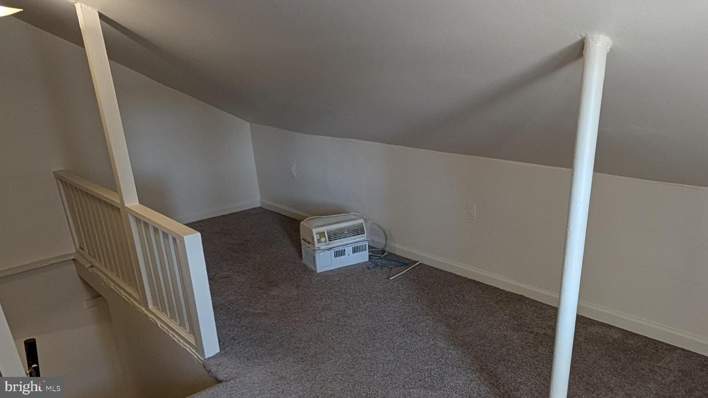 5206 Banks Place NE photo 26
