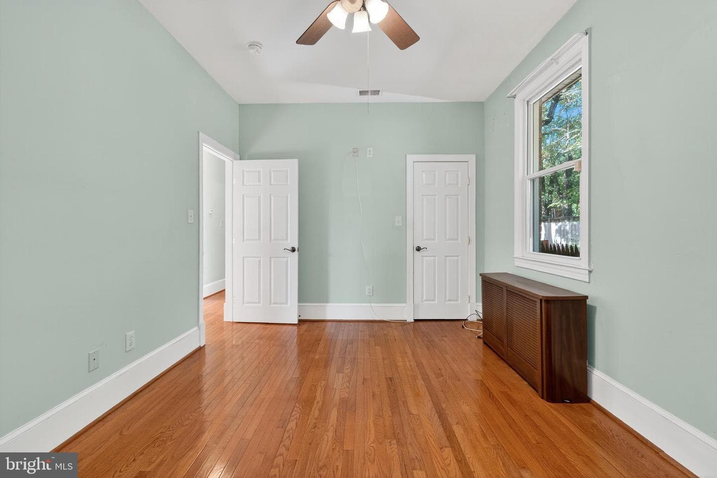 213 Van Buren Street NW photo 17
