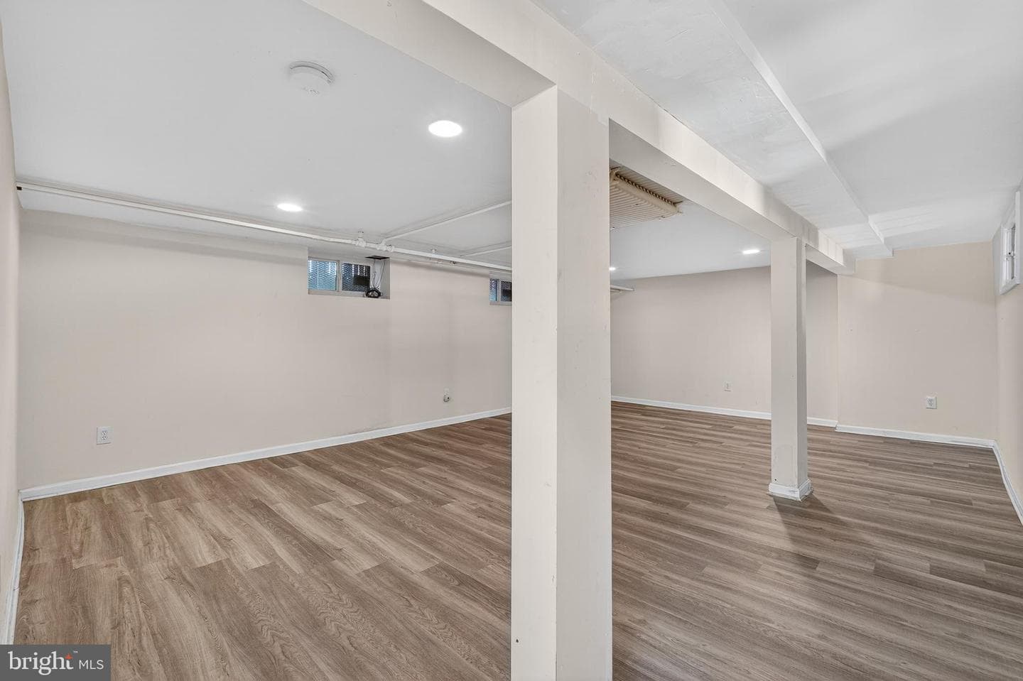 213 Van Buren Street NW photo 27