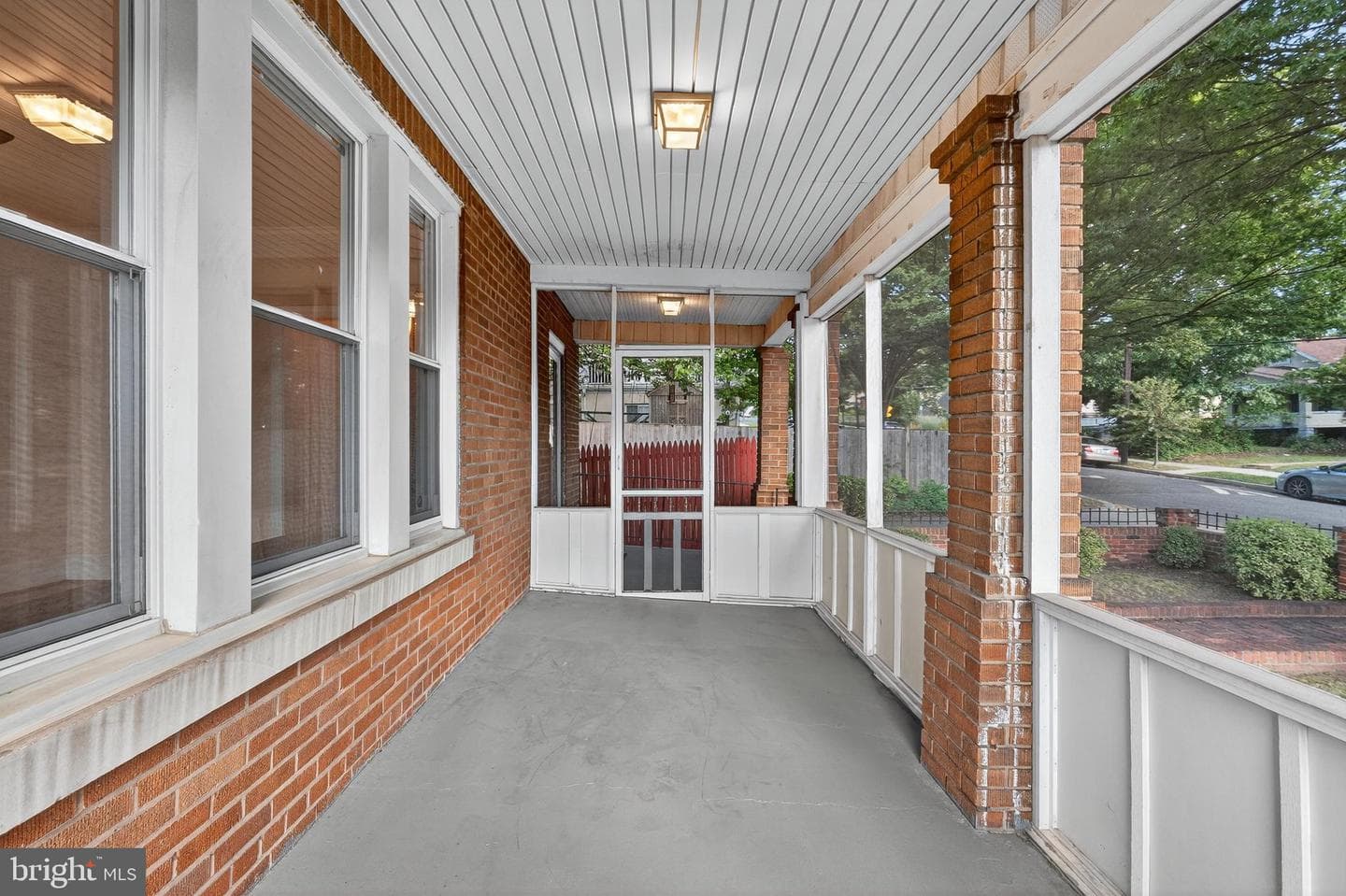 213 Van Buren Street NW photo 4