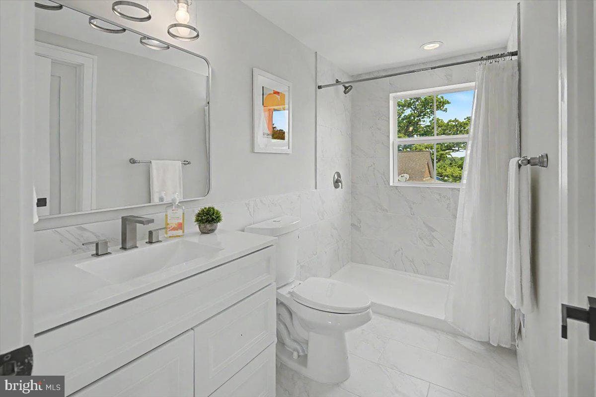 2902 Vista Street NE photo 72