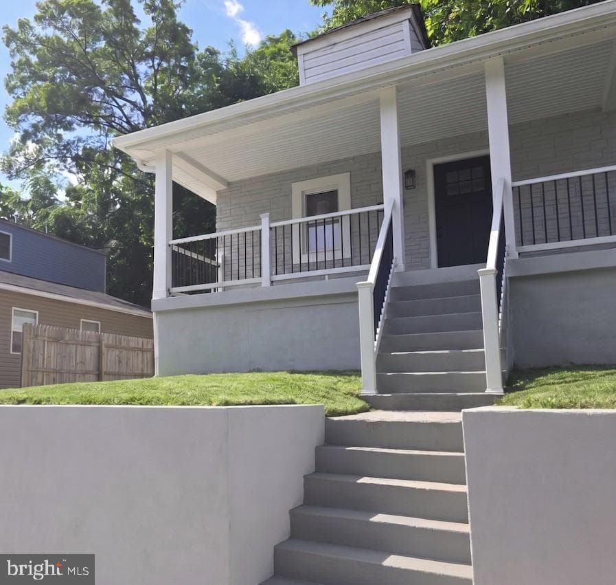 5017 Ayers Place SE, Washington