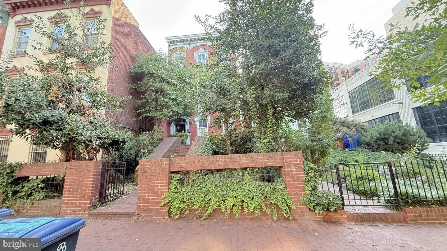 1125 5th Street NW photo 3