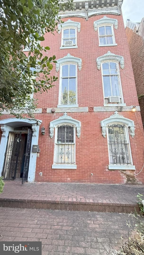 1125 5th Street NW photo 4