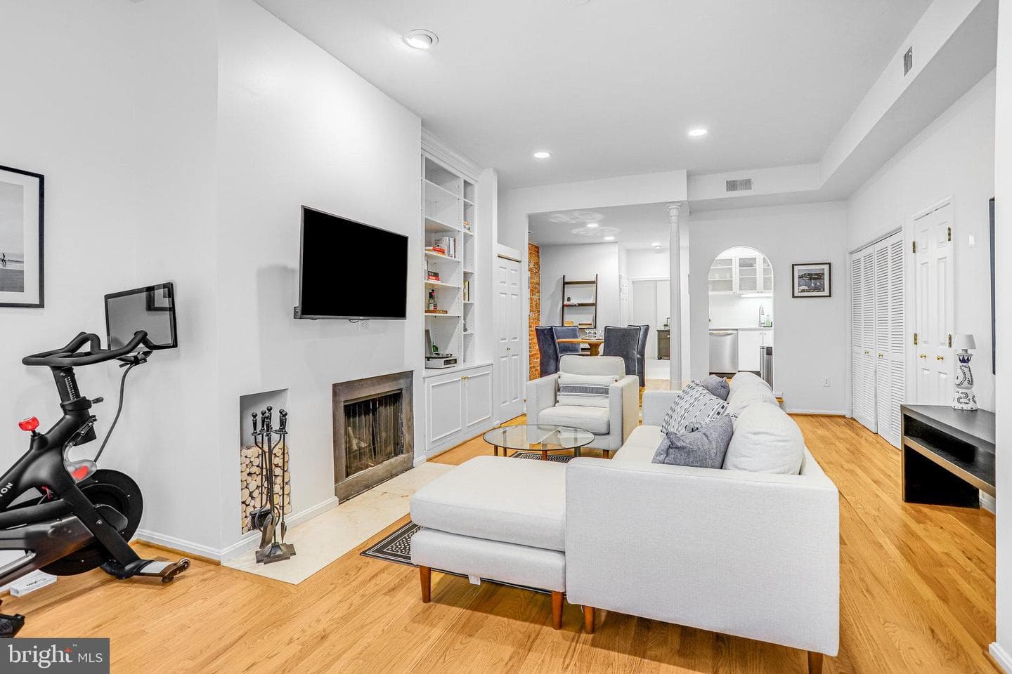 1416 21st Street NW #101 photo 5