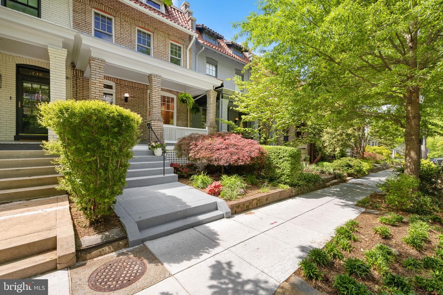 1748 Kenyon Street NW photo 38