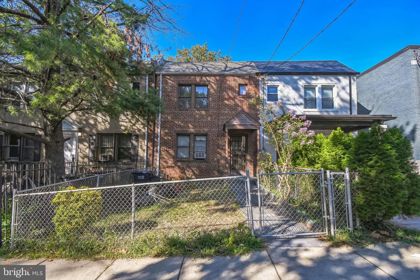 1638 V Street SE photo 1
