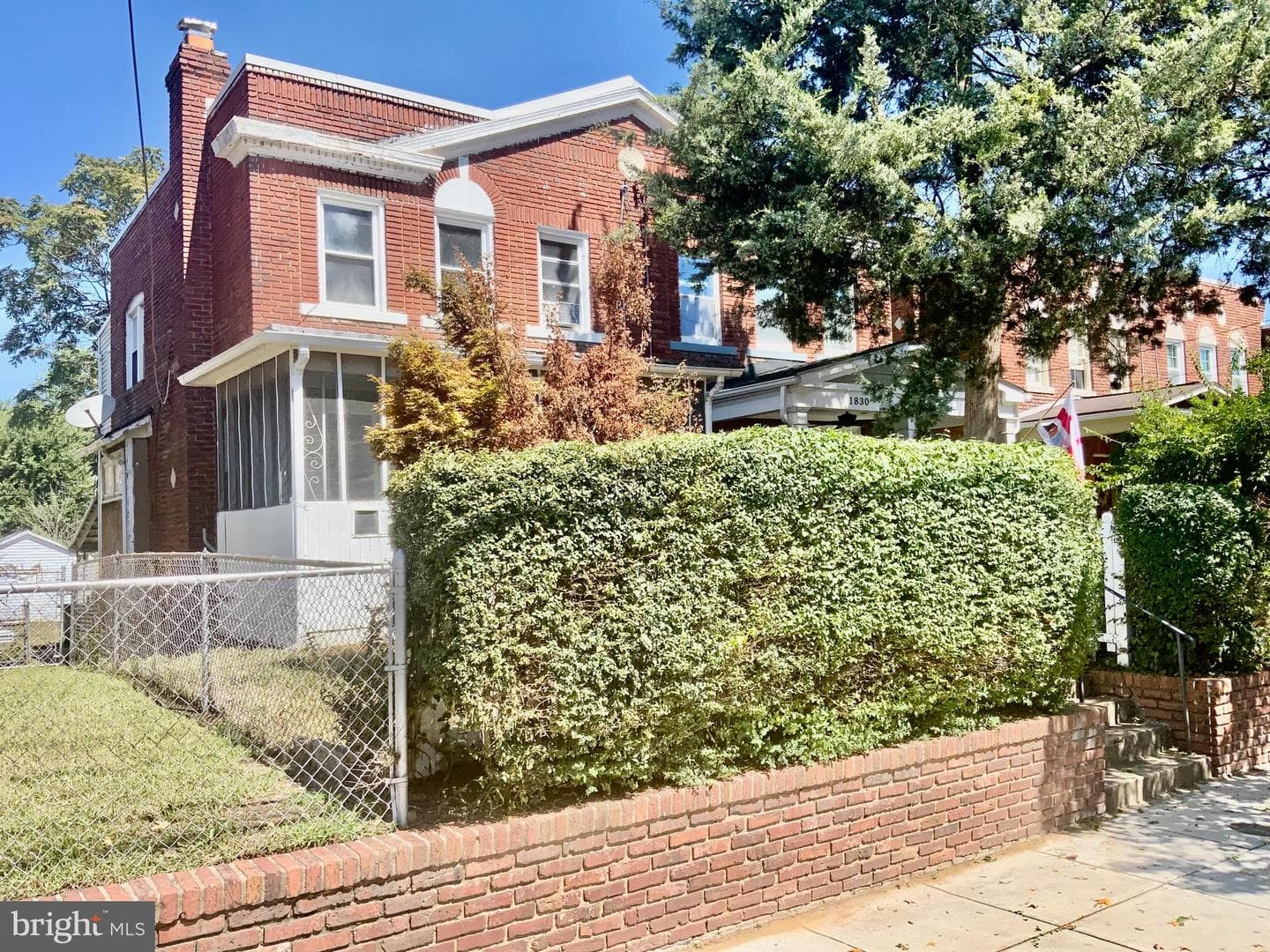 1828 Newton Street NE photo 1
