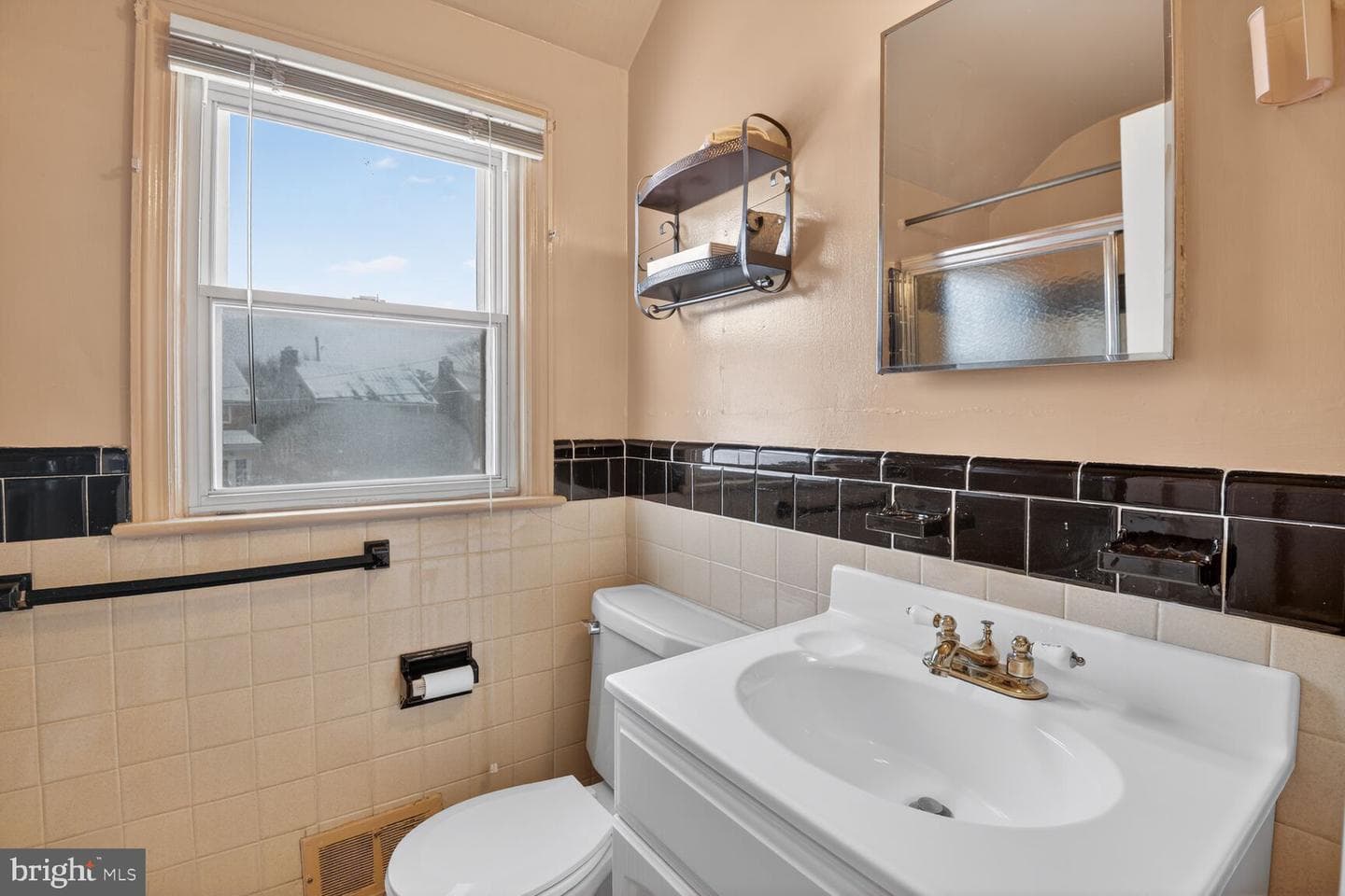 4716 Queens Chapel Terrace NE photo 22