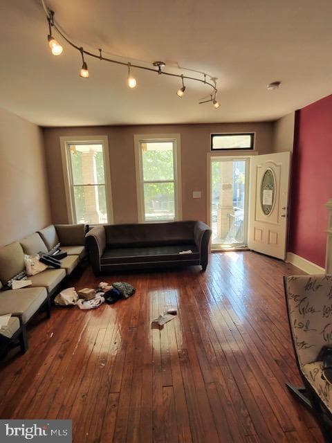 16 Bryant Street NE photo 5