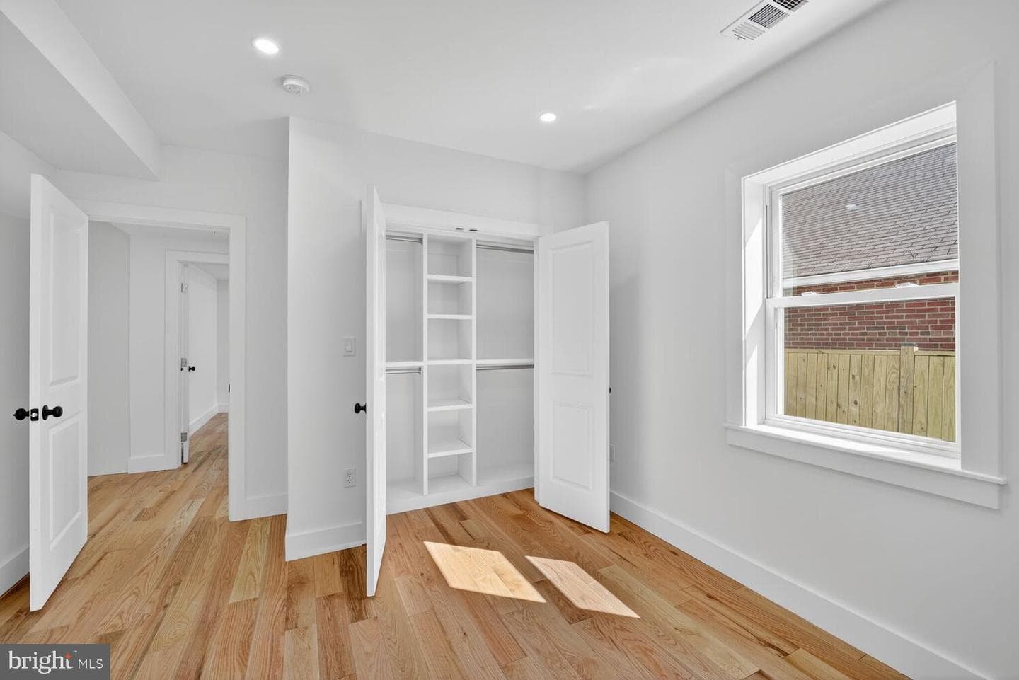 1516 Evarts Street NE photo 22