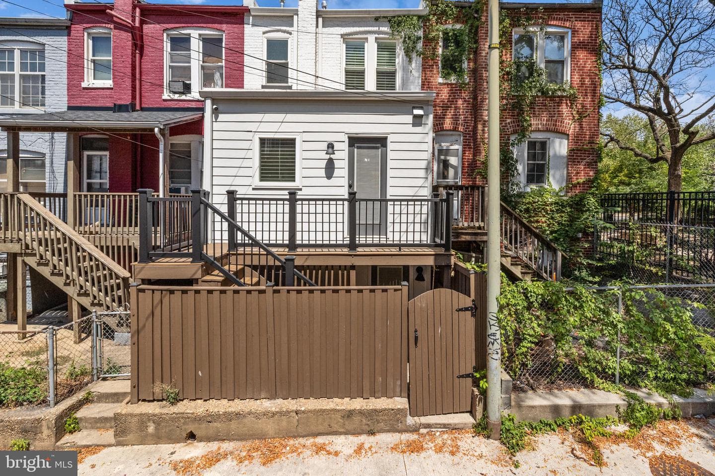 760 Hobart Place NW photo 37