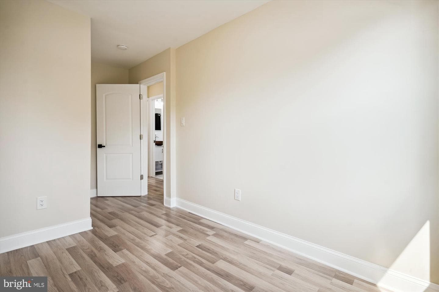 5338 Jay Street NE photo 24