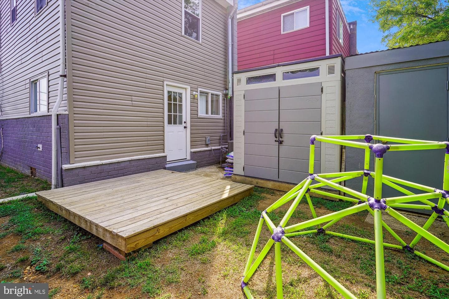 5338 Jay Street NE photo 7