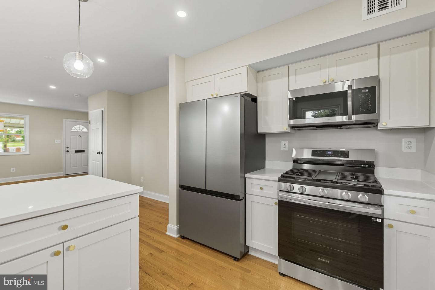 5916 8th Street NE photo 7