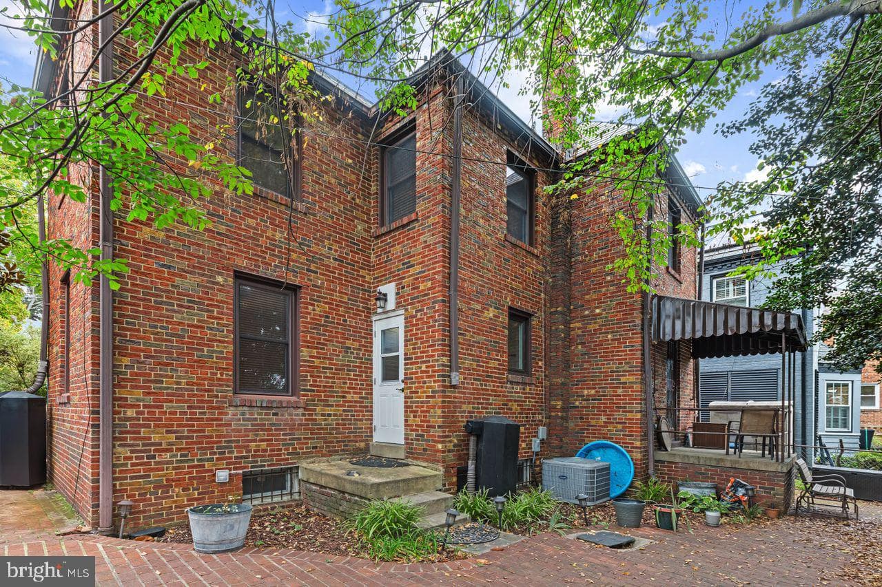 708 Underwood Street NW photo 39