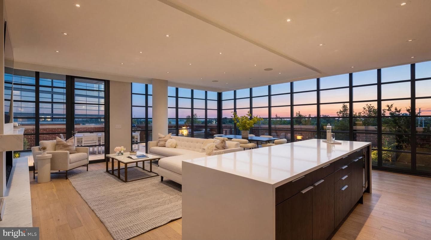 45 Sutton Square SW #306