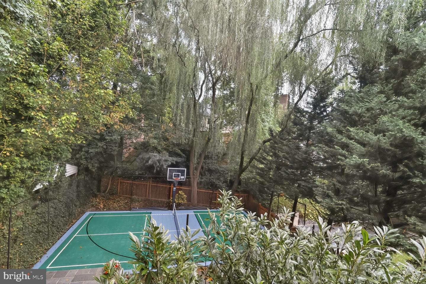 1829 47th Place NW photo 4