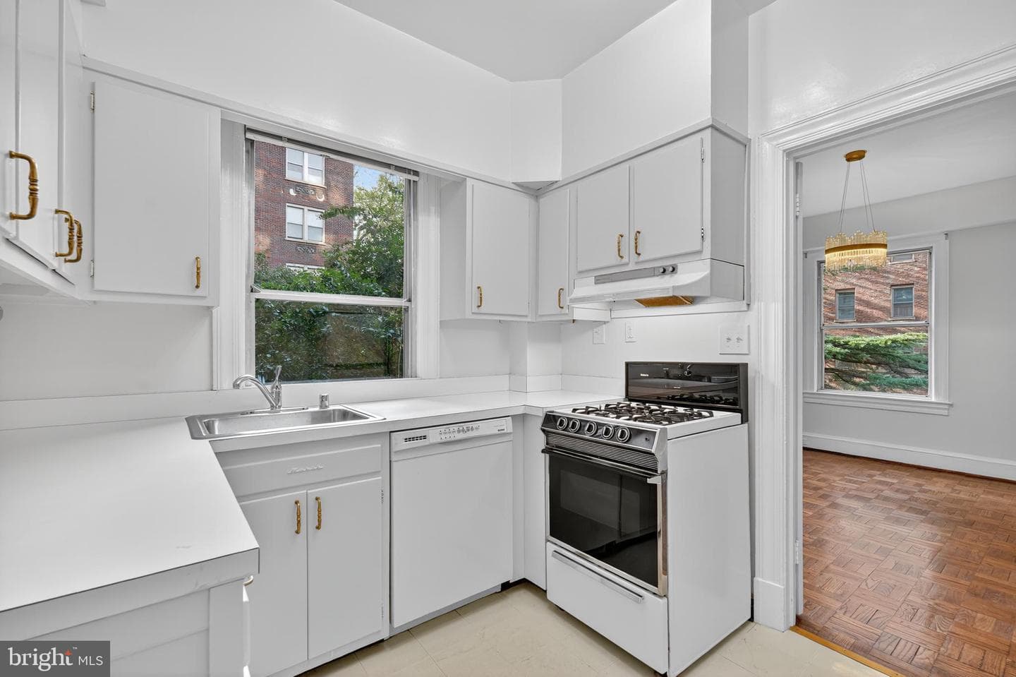 4000 Cathedral Avenue NW #208b photo 14