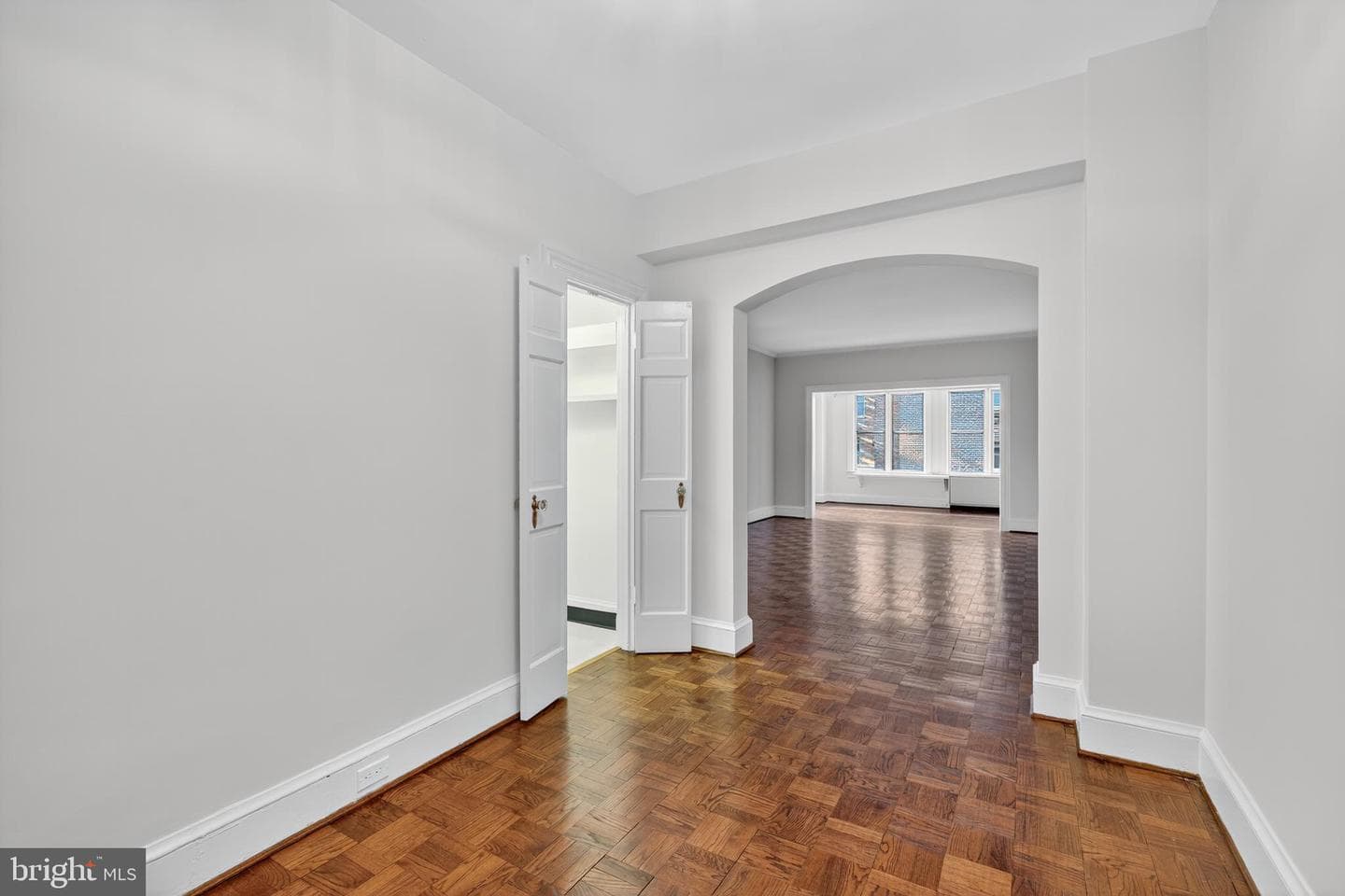 4000 Cathedral Avenue NW #208b photo 5