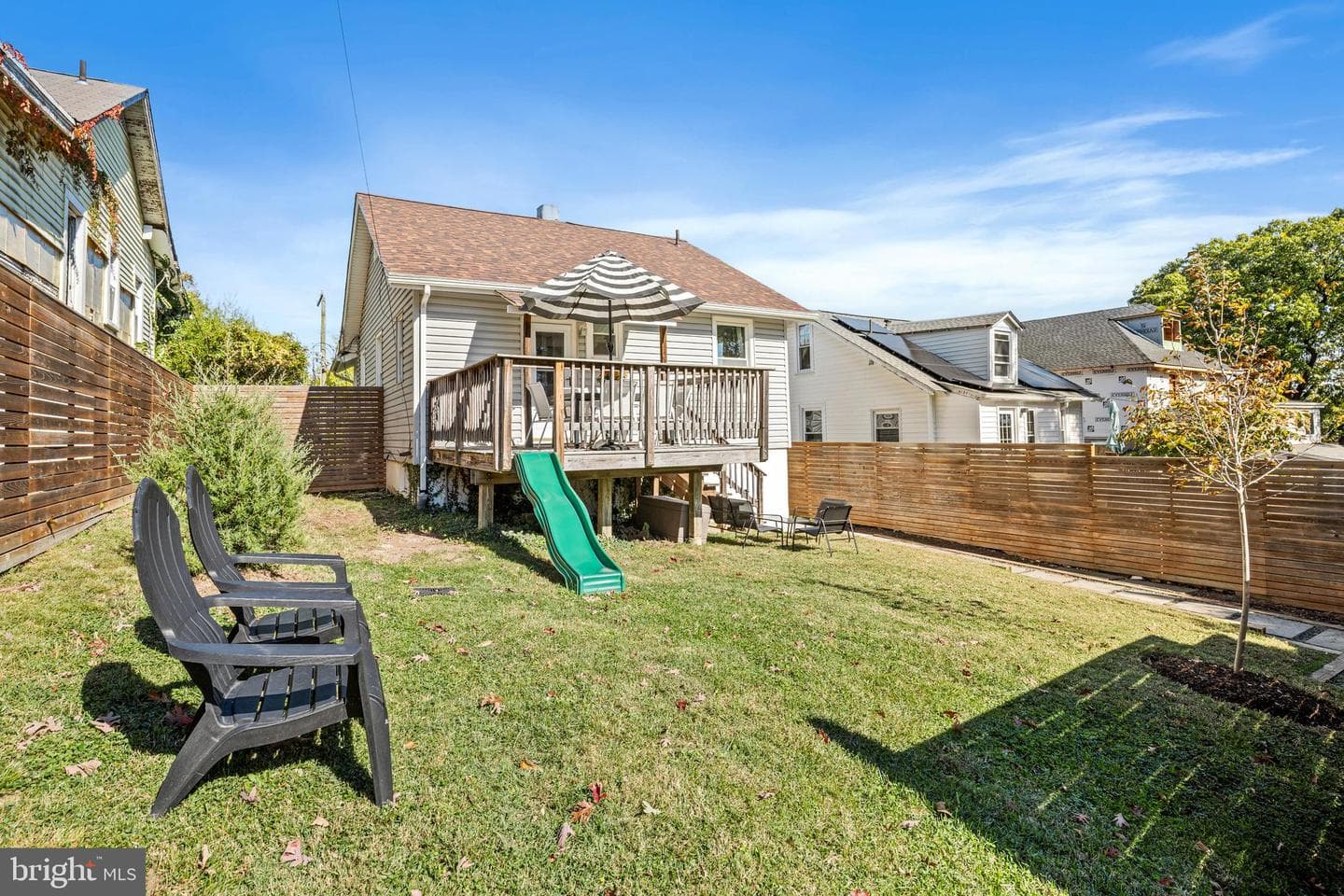 1327 Irving Street NE photo 35