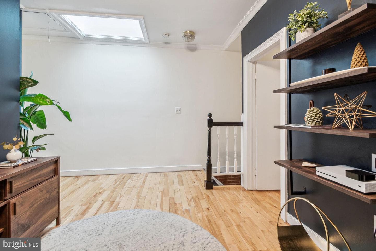 1009a I Street NE photo 15