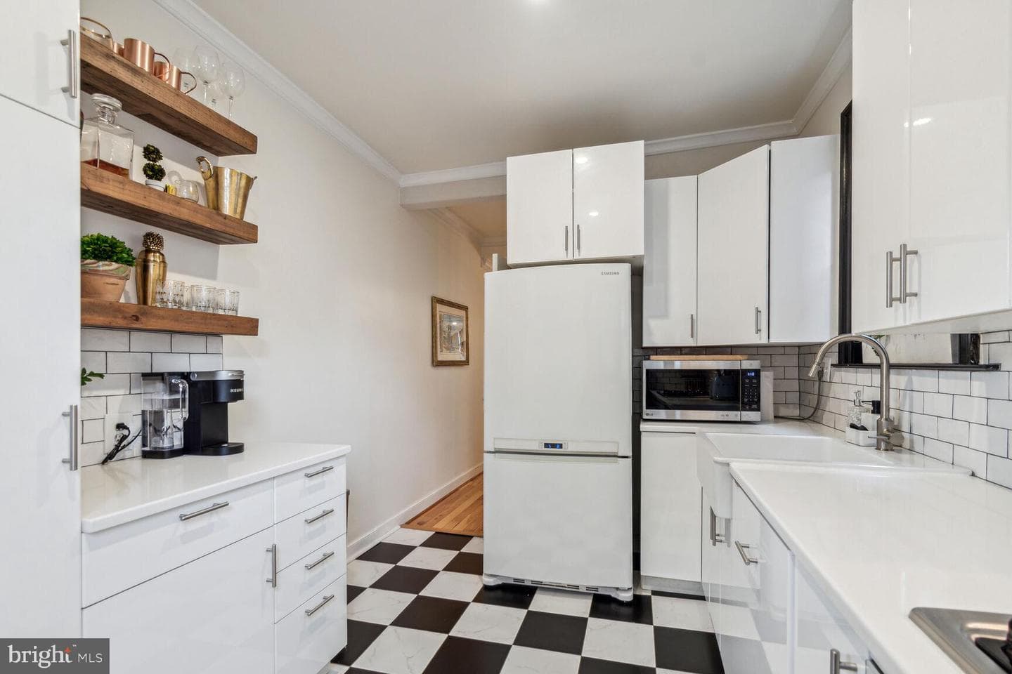 1009a I Street NE photo 9
