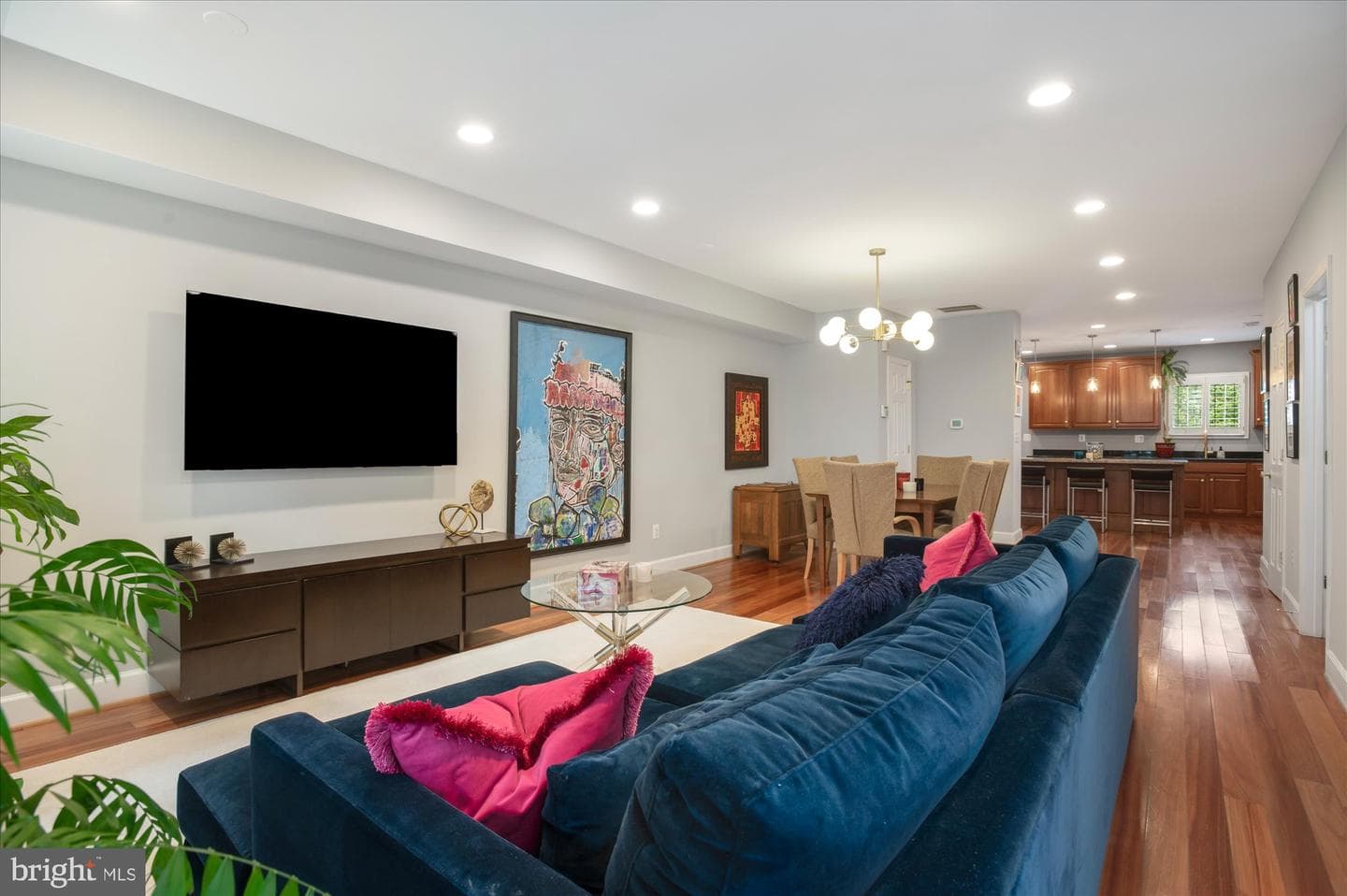 323 T Street NW photo 3