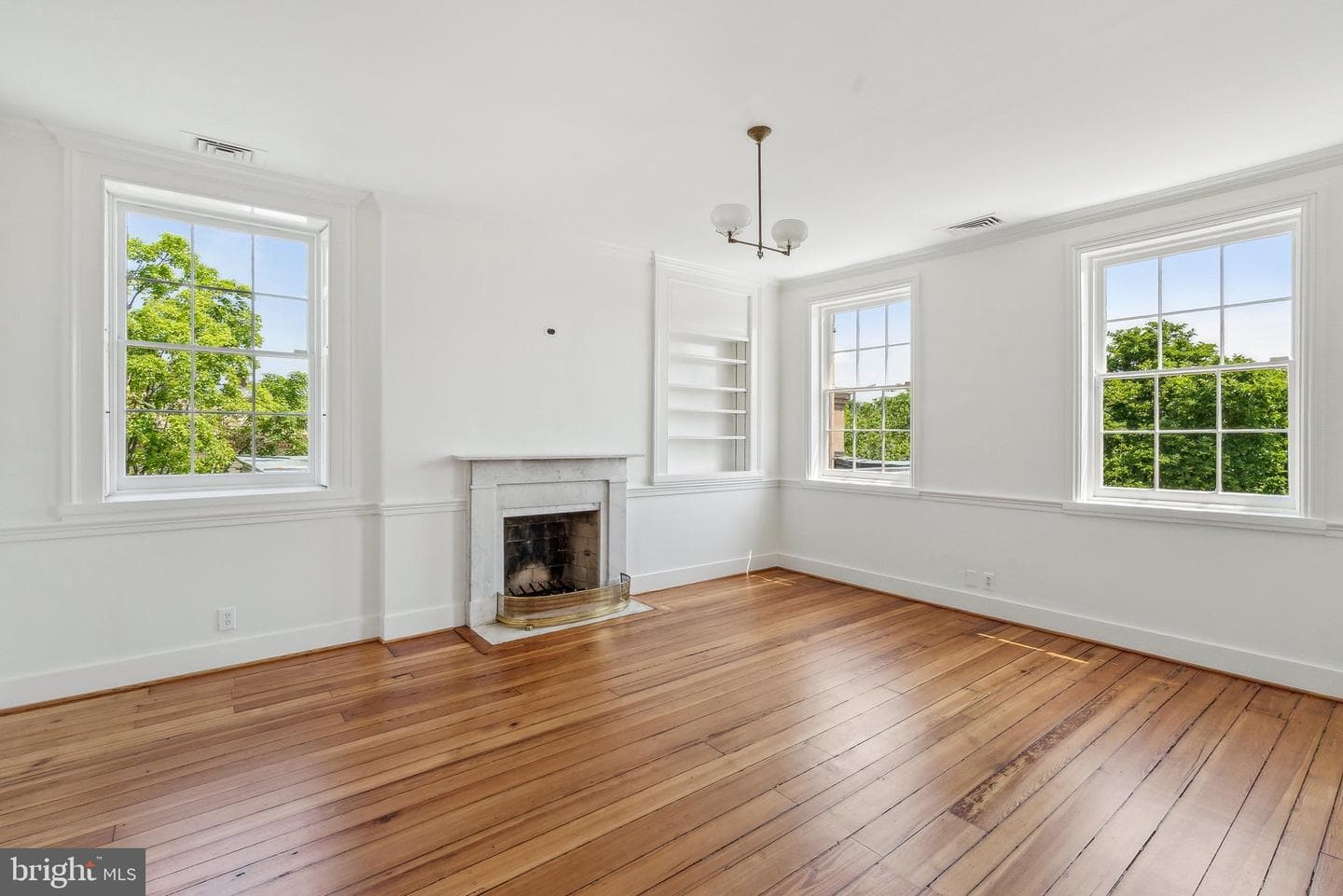 1527 35th Street NW photo 19