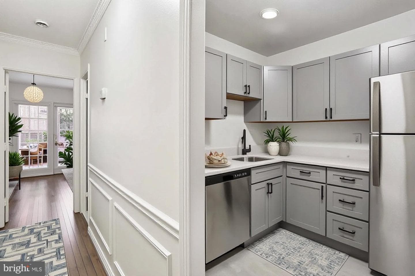1690 Euclid Street NW #a photo 10